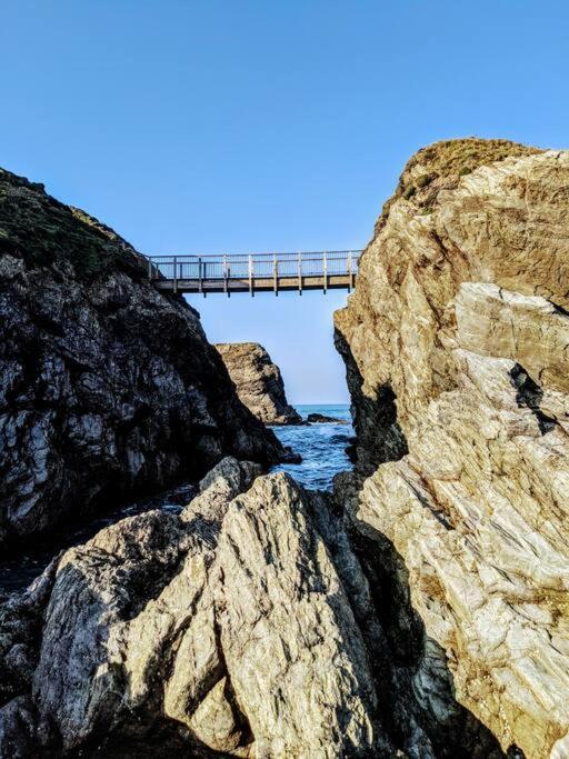 Large 4 Person Couples And Family Caravan In Newquay Bay Resort Bagian luar foto